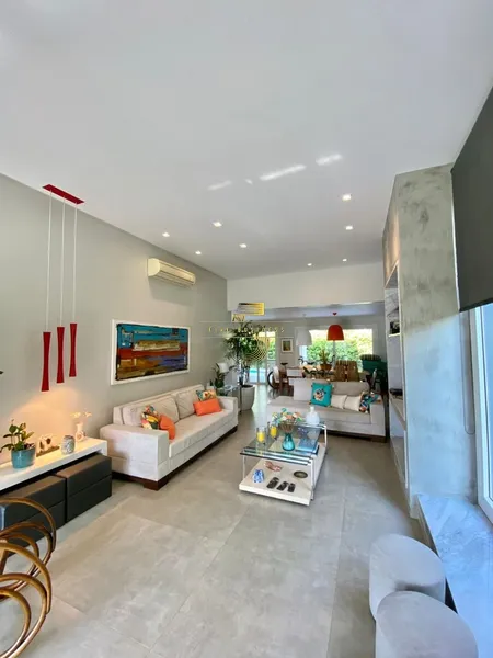 BELO SOBRADO MOBILIADO EM CONDOMÍNIO FECHADO: 2ª foto da galeria de imagens do imóvel