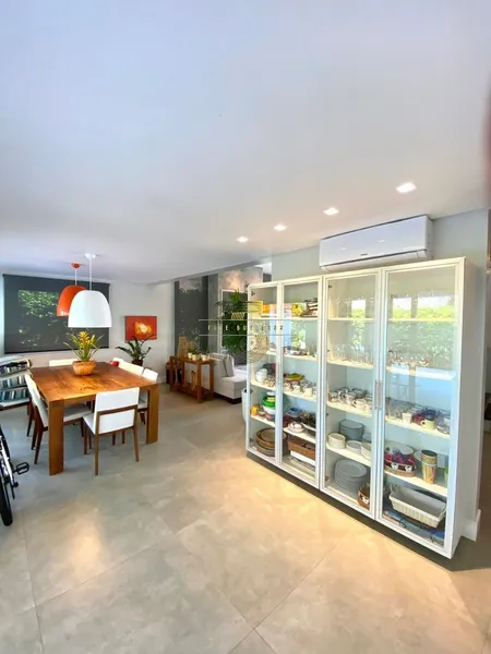 BELO SOBRADO MOBILIADO EM CONDOMÍNIO FECHADO: 5ª foto da galeria de imagens do imóvel