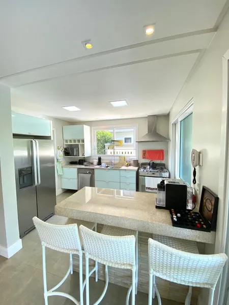 BELO SOBRADO MOBILIADO EM CONDOMÍNIO FECHADO: 6ª foto da galeria de imagens do imóvel