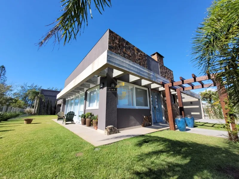 Casa em Atlântida: 1ª foto da galeria de imagens do imóvel