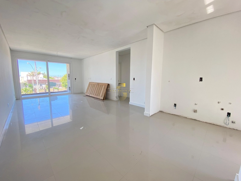 3 DORMITÓRIOS A 300 METROS DO MAR: 1ª foto da galeria de imagens do imóvel