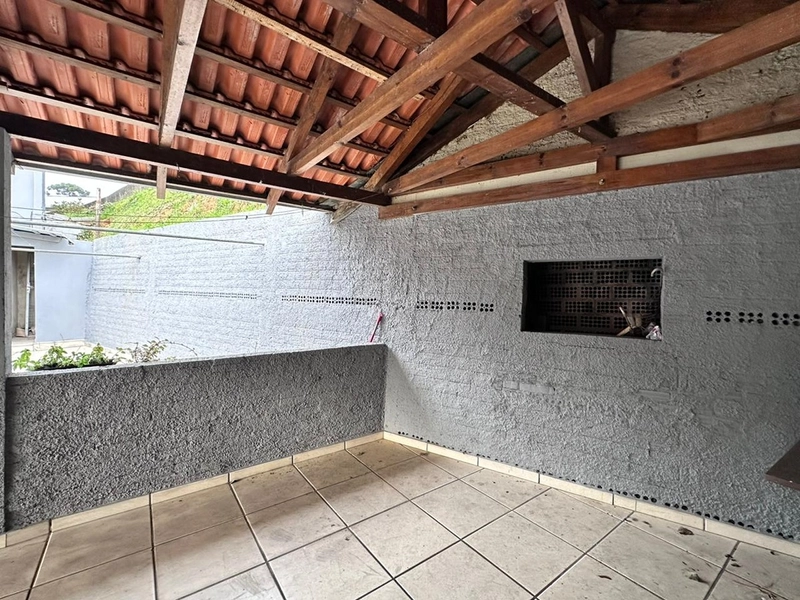 ALUGA BELÍSSIMA CASA NO BAIRRO CENTRO -  Vorlene Negócios Imobiliários: 17ª foto da galeria de imagens do imóvel