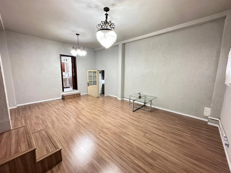 ALUGA BELÍSSIMA CASA NO BAIRRO CENTRO -  Vorlene Negócios Imobiliários: 3ª foto da galeria de imagens do imóvel