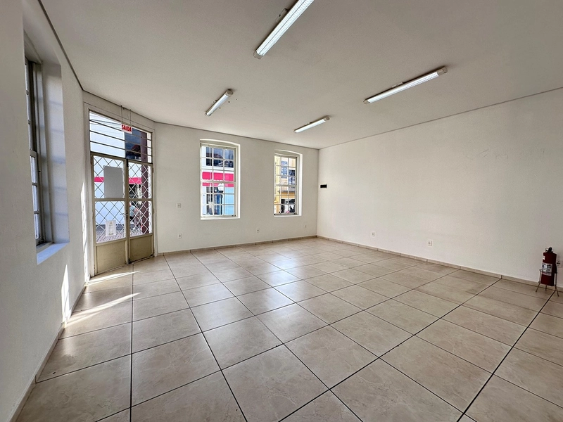 🏠 ALUGA SALA COMERCIAL NO CENTRO - Vorlene Negócios Imobiliários: 4ª foto da galeria de imagens do imóvel