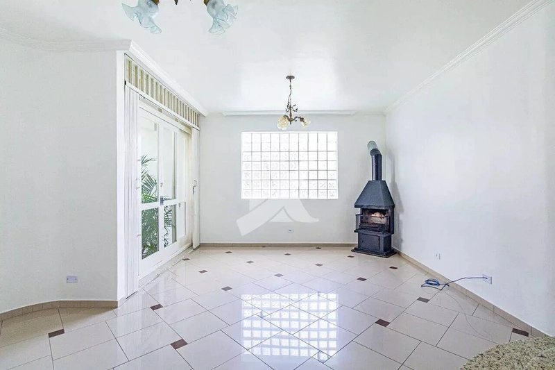 CASA EM CURITIBA À VENDA -  Vorlene Negócios Imobiliários: 32ª foto da galeria de imagens do imóvel