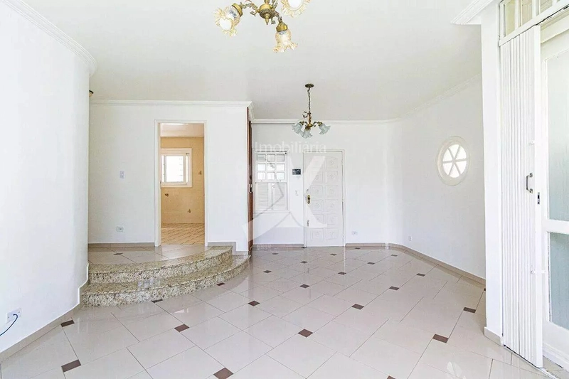 CASA EM CURITIBA À VENDA -  Vorlene Negócios Imobiliários: 8ª foto da galeria de imagens do imóvel