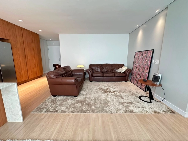 VENDE APARTAMENTO ALTO PADRÃO NO BAIRRO RIO NEGRO : 3ª foto da galeria de imagens do imóvel