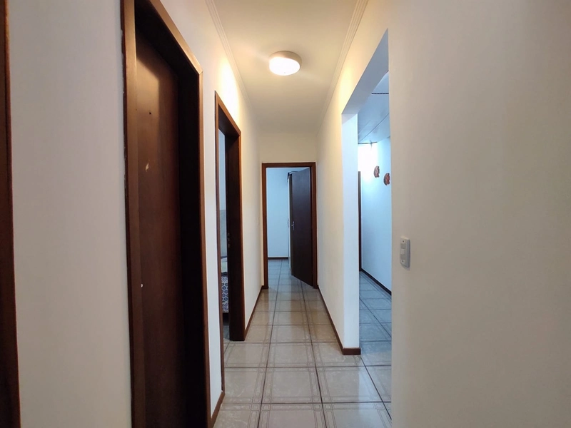 ALUGA APARTAMENTO no RESIDENCIAL IZABELA CAROLINA em ITAPEMA – Vorlene Negócios Imobiliários: 3ª foto da galeria de imagens do imóvel