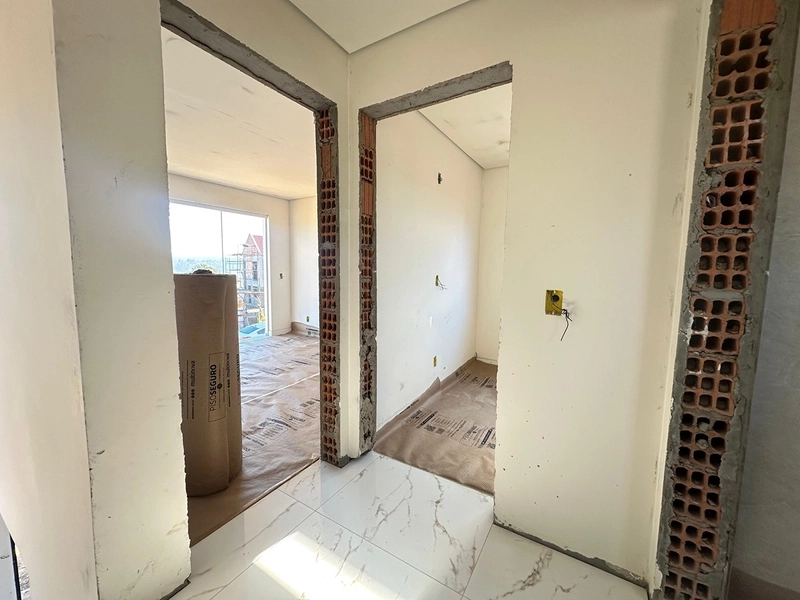 VENDE-SE SOBRADOS no BAIRRO SERRA ALTA - Vorlene Negócios Imobiliários: 11ª foto da galeria de imagens do imóvel