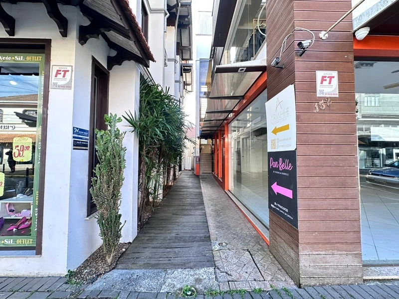 🏠 ALUGA SALA COMERCIAL NO CENTRO - Vorlene Negócios Imobiliários: 2ª foto da galeria de imagens do imóvel