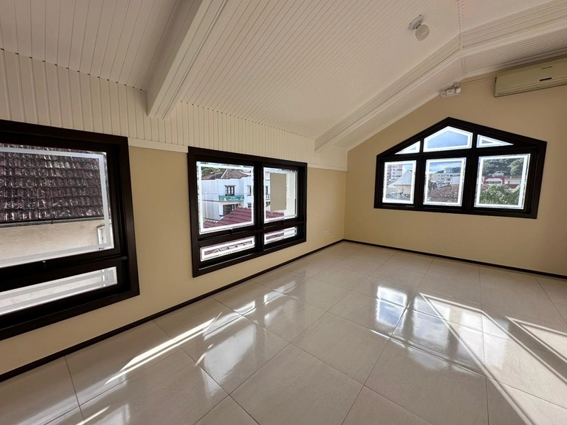 🏠 ALUGA SALA COMERCIAL NO CENTRO - Vorlene Negócios Imobiliários: 9ª foto da galeria de imagens do imóvel