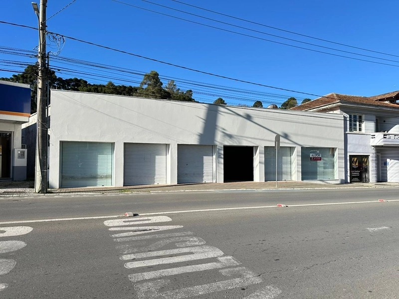 ALUGO AMPLA SALA COMERCIAL NO CENTRO DE SÃO BENTO DO SUL: 2ª foto da galeria de imagens do imóvel
