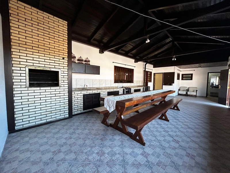 Casa Alto Padrão Com Piscina : 14ª foto da galeria de imagens do imóvel