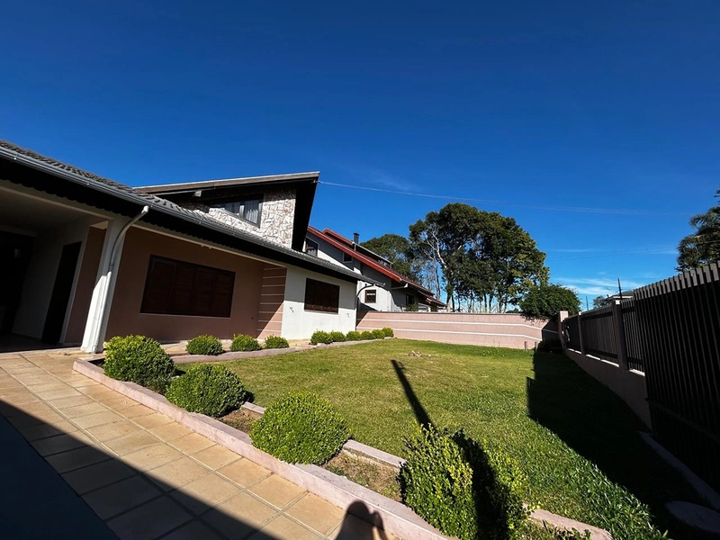 Casa Alto Padrão Com Piscina : 2ª foto da galeria de imagens do imóvel