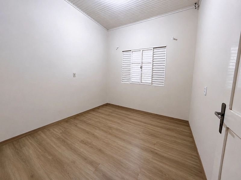 ALUGA CASA NO CENTRO: 5ª foto da galeria de imagens do imóvel