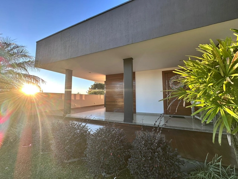 ALUGA CASA ALTO PADRÃO NO BAIRRO BOEHMERWALD   Vorlene Negócios Imobiliários: 3ª foto da galeria de imagens do imóvel