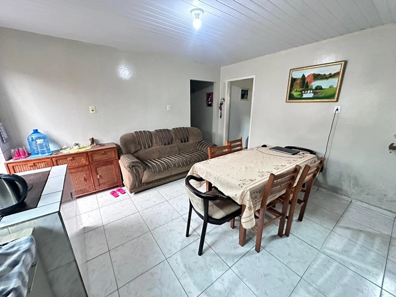 CASA À VENDA NO BAIRRO OXFORD!: 7ª foto da galeria de imagens do imóvel