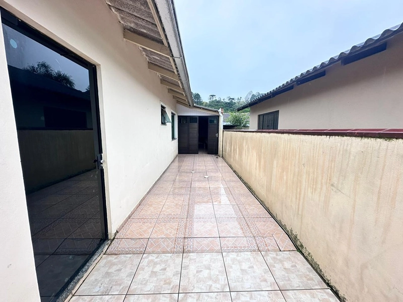 CASA À VENDA NO BAIRRO OXFORD!: 3ª foto da galeria de imagens do imóvel
