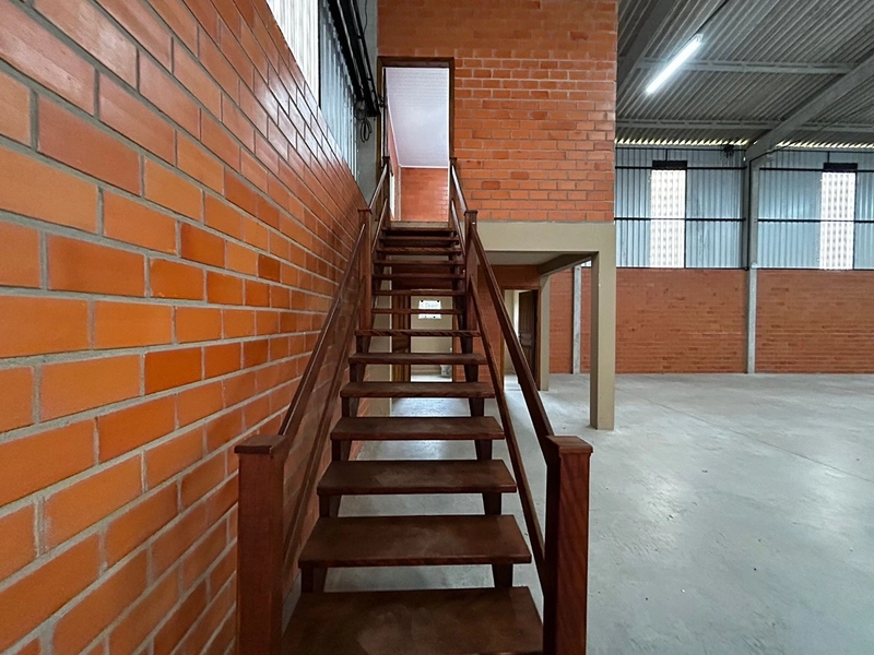 🏠 ALUGA GALPÃO NO BAIRRO DONA FRANCISCA- Vorlene Negócios Imobiliários : 8ª foto da galeria de imagens do imóvel