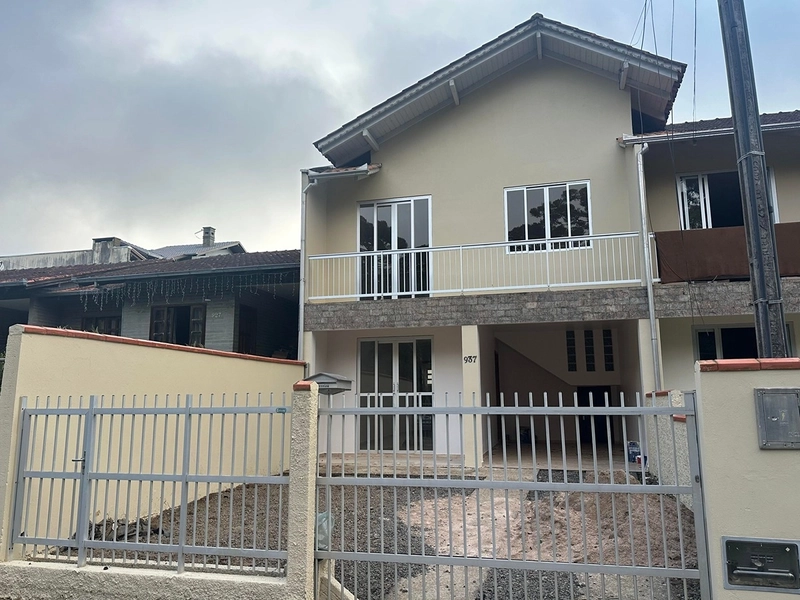 ALUGA SOBRADO BAIRRO PROGRESSO: 1ª foto da galeria de imagens do imóvel