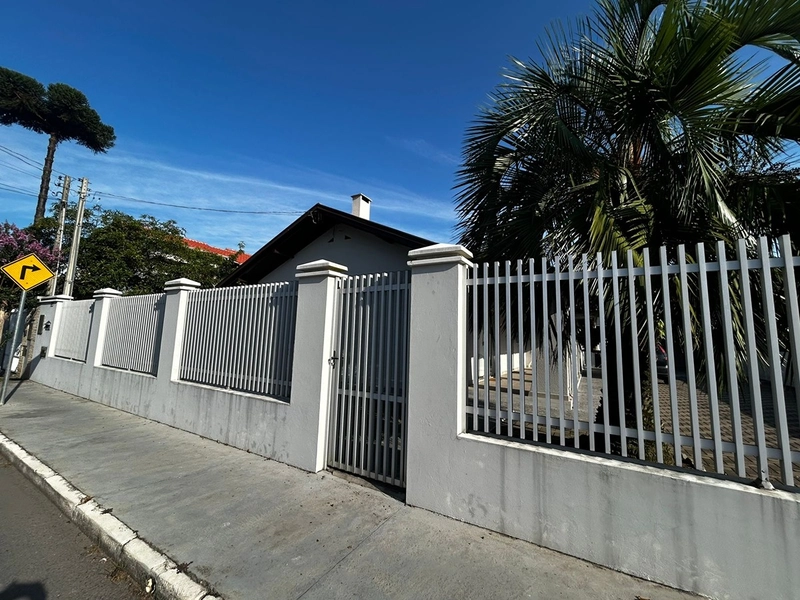 ALUGA-SE CASA NA SCHRAMM: 3ª foto da galeria de imagens do imóvel