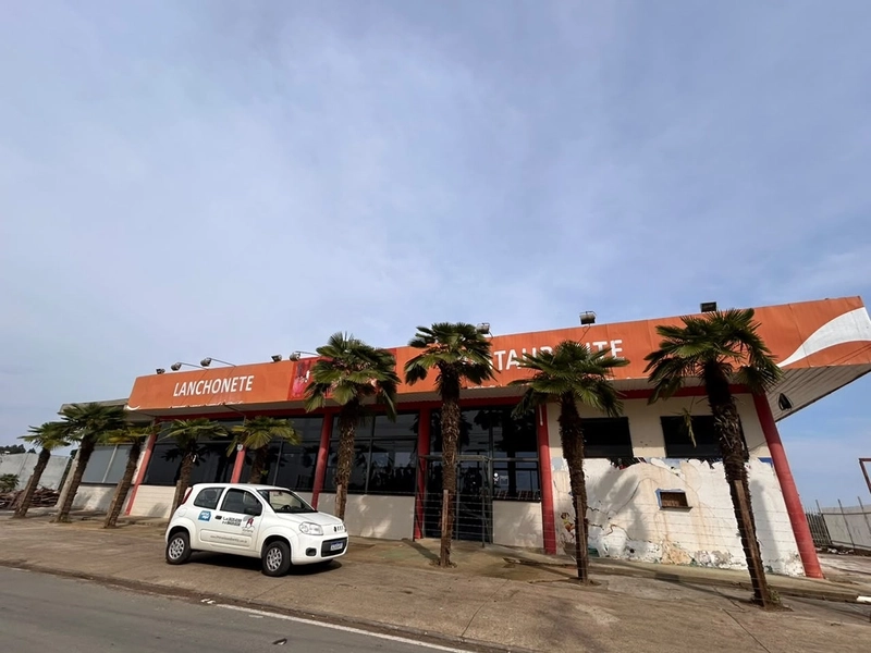 ALUGA AMPLA SALA COMERCIAL “ACESSO CURITIBA”: 14ª foto da galeria de imagens do imóvel