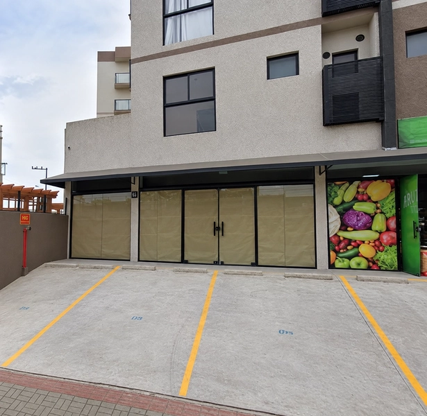 ALUGA SALA COMERCIAL NO BAIRRO CRUZEIRO: 1ª foto da galeria de imagens do imóvel