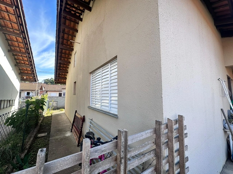 VENDE-SE CASA NO LOTEAMENTO SANTA FÉ -   Vorlene Negócios Imobiliários: 4ª foto da galeria de imagens do imóvel