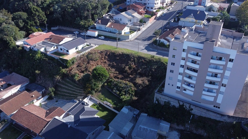 TERRENO À VENDA NO CENTRO!: 1ª foto da galeria de imagens do imóvel