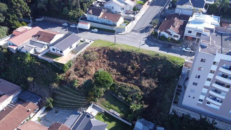TERRENO À VENDA NO CENTRO!: 5ª foto da galeria de imagens do imóvel