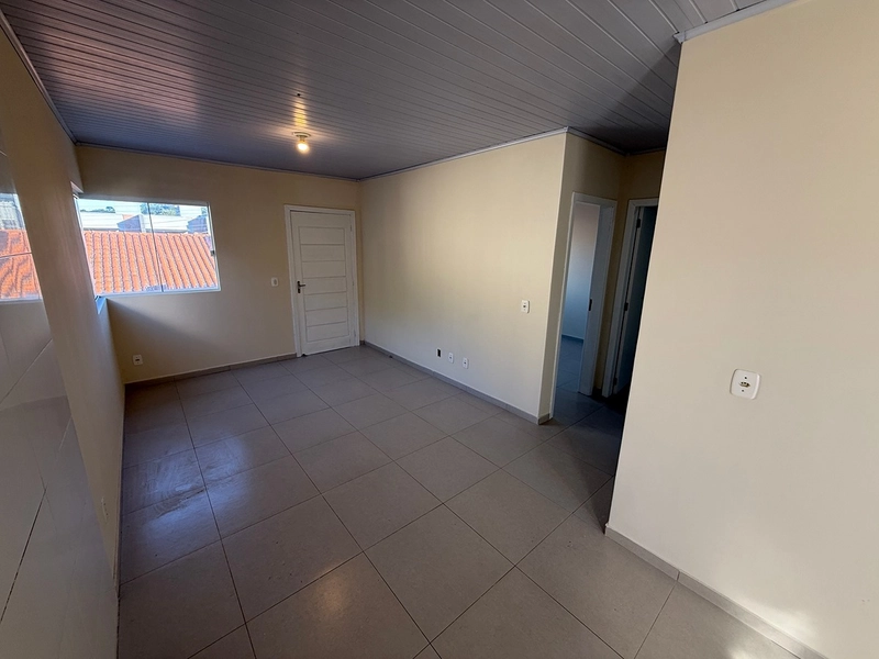 GEMINADO Á VENDA NO BAIRRO COLONIAL!: 3ª foto da galeria de imagens do imóvel