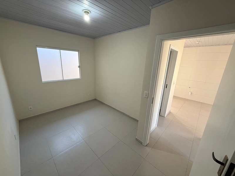 GEMINADO Á VENDA NO BAIRRO COLONIAL!: 9ª foto da galeria de imagens do imóvel