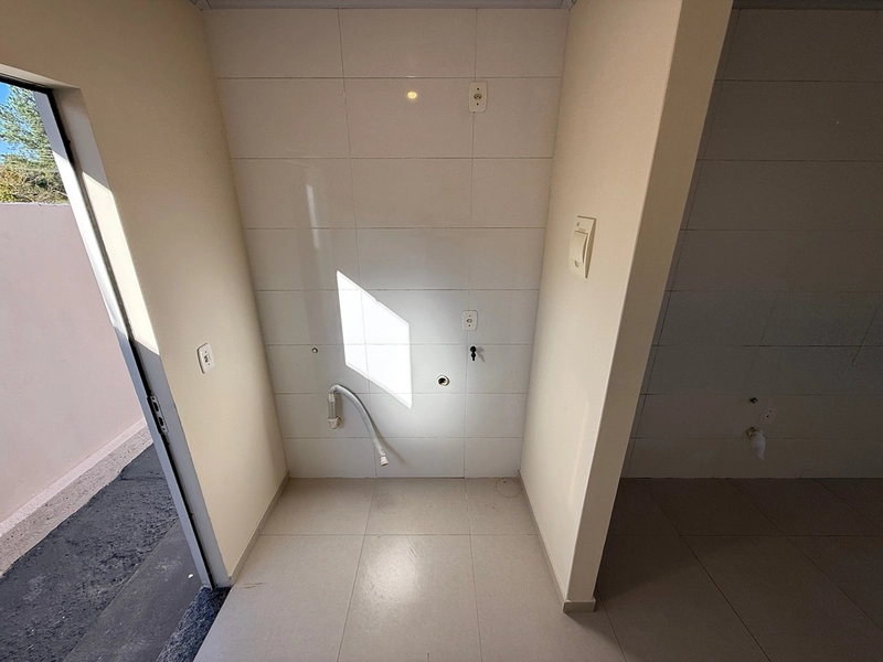 GEMINADO Á VENDA NO BAIRRO COLONIAL!: 6ª foto da galeria de imagens do imóvel