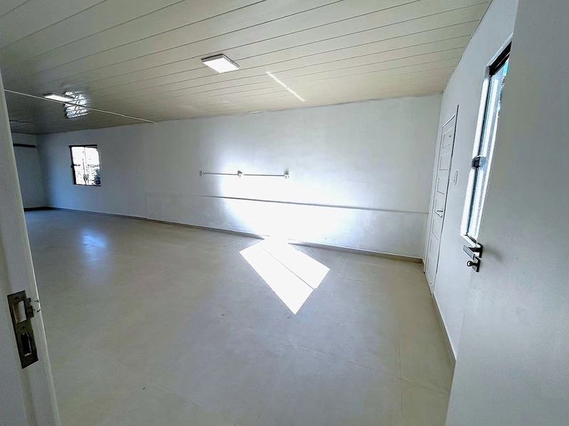 ALUGA SALA COMERCIAL BAIRRO OXFORD: 7ª foto da galeria de imagens do imóvel