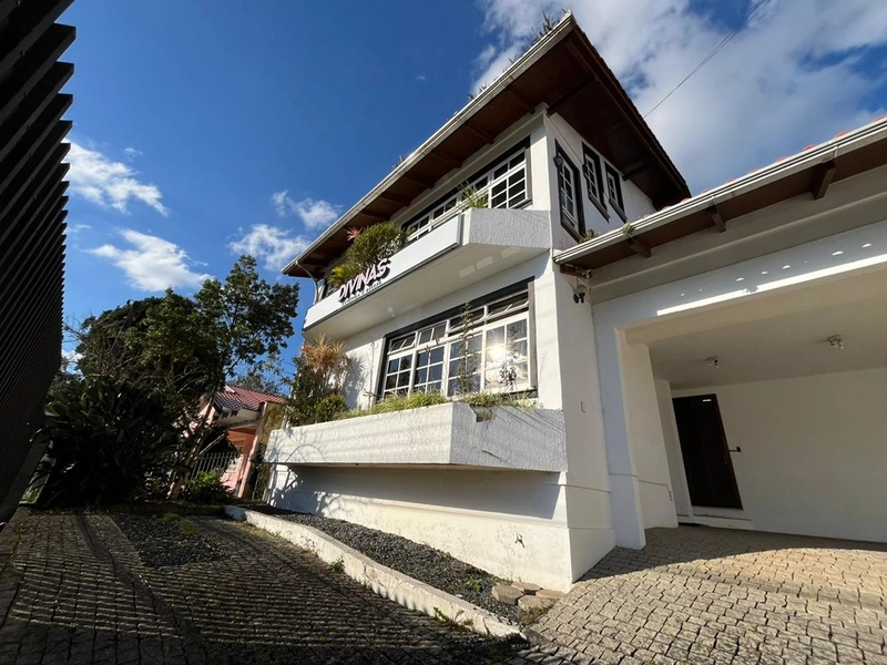 ALUGA CASA NO BAIRRO CENTRO   Vorlene Negócios Imobiliários.  COMERCIAL E RESIDENCIAL: 2ª foto da galeria de imagens do imóvel