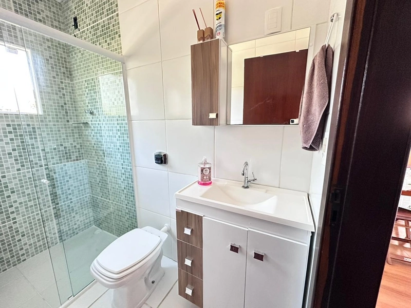VENDE-SE CASA NO BAIRRO BRASÍLIA -   Vorlene Negócios Imobiliários: 16ª foto da galeria de imagens do imóvel