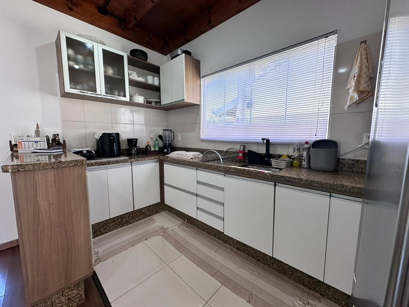 VENDE-SE CASA NO BAIRRO BRASÍLIA -   Vorlene Negócios Imobiliários: 11ª foto da galeria de imagens do imóvel