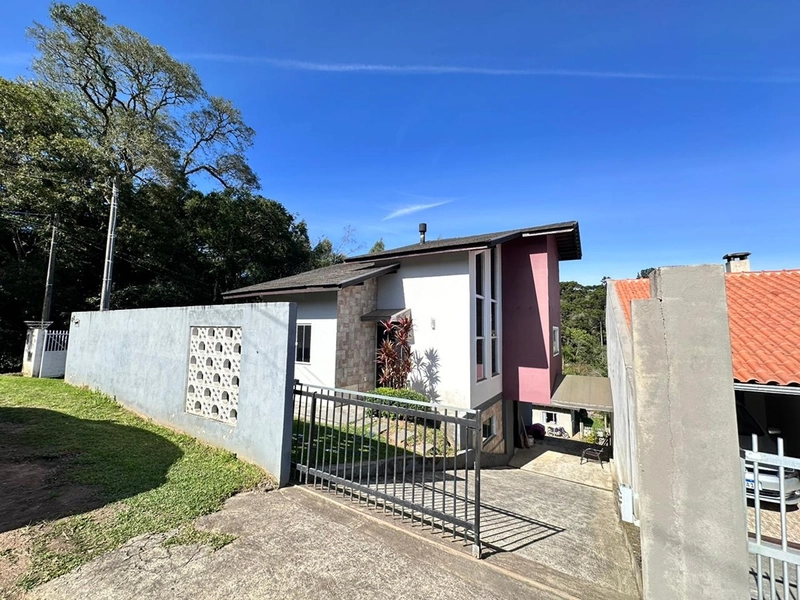 VENDE-SE CASA NO BAIRRO BRASÍLIA -   Vorlene Negócios Imobiliários: 1ª foto da galeria de imagens do imóvel