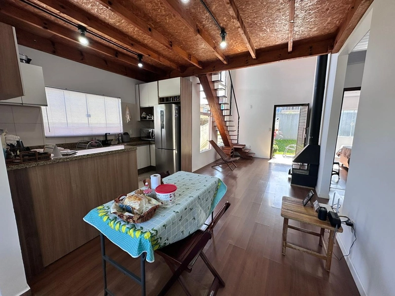 VENDE-SE CASA NO BAIRRO BRASÍLIA -   Vorlene Negócios Imobiliários: 9ª foto da galeria de imagens do imóvel