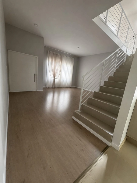 CASA À VENDA NO BAIRRO OXFORD!: 2ª foto da galeria de imagens do imóvel