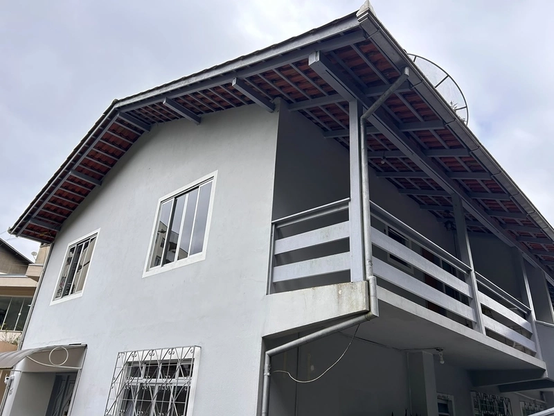 ALUGA APARTAMENTO NO CENTRO: 2ª foto da galeria de imagens do imóvel