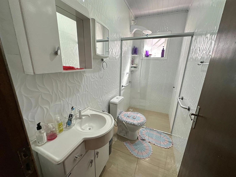 VENDE-SE CASA NO BAIRRO COLONIAL -   Vorlene Negócios Imobiliários: 11ª foto da galeria de imagens do imóvel