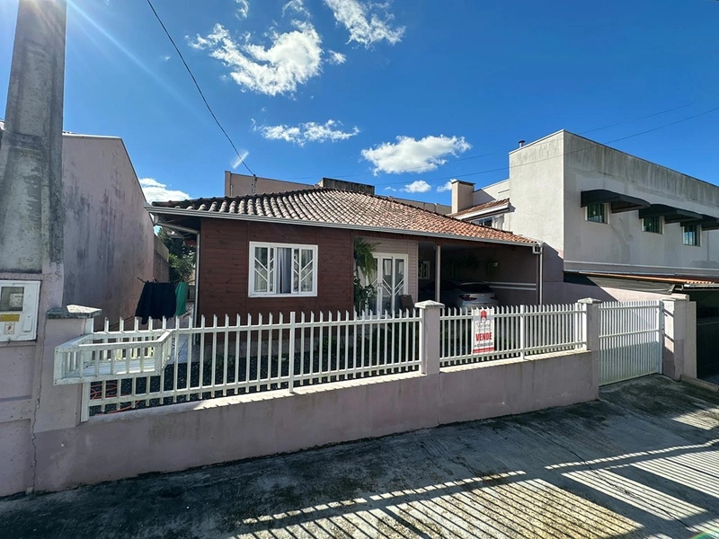 VENDE-SE CASA NO BAIRRO COLONIAL -   Vorlene Negócios Imobiliários: 2ª foto da galeria de imagens do imóvel