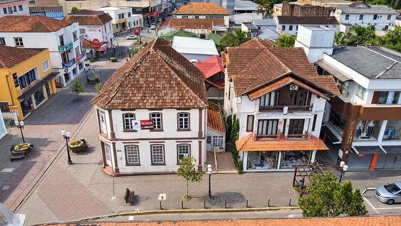 VENDE-SE 2 CONSTRUÇÕES COMERCIAIS NO CENTRO - Vorlene Negócios Imobiliários: 2ª foto da galeria de imagens do imóvel
