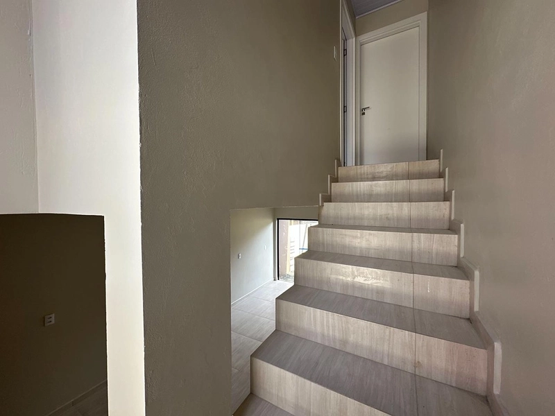 ALUGA SOBRADO GEMINADO no BAIRRO SERRA ALTA – Vorlene Negócios Imobiliários: 6ª foto da galeria de imagens do imóvel