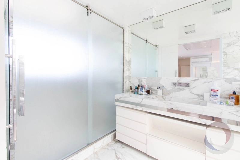 Casade luxo em Condomínio fechado no Cacupé: 10ª foto da galeria de imagens do imóvel