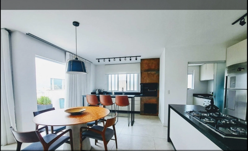 Cobertura duplex com 3 suítes na Agronômica: 27ª foto da galeria de imagens do imóvel