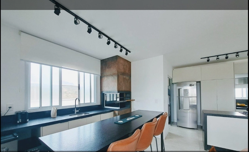 Cobertura duplex com 3 suítes na Agronômica: 18ª foto da galeria de imagens do imóvel