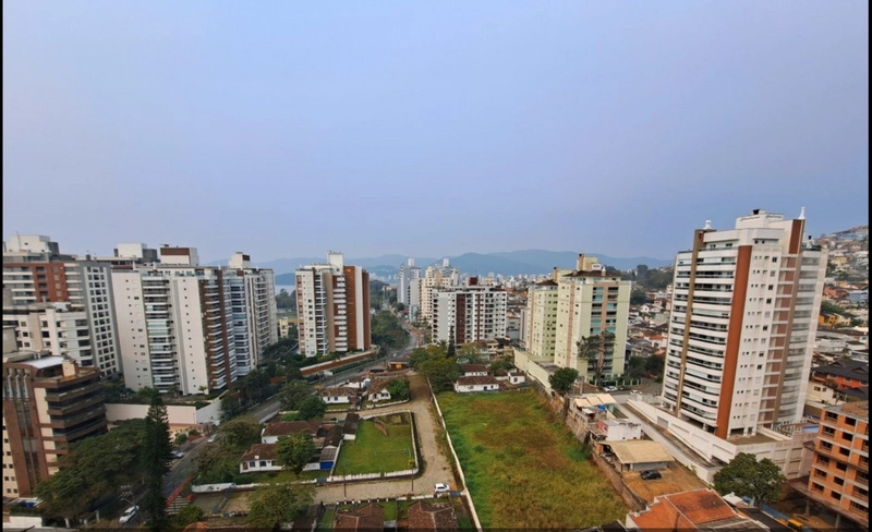 Cobertura duplex com 3 suítes na Agronômica: 10ª foto da galeria de imagens do imóvel