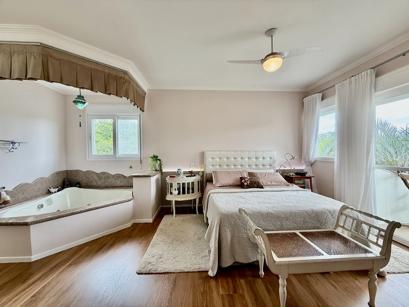 Casa de 295m² com 3 suítes em Cacupé em condomínio fechado: 14ª foto da galeria de imagens do imóvel